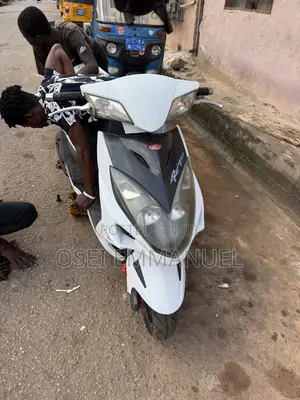 Kymco 2012 White