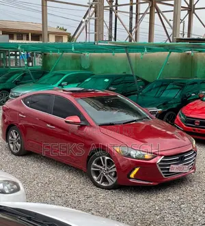 Hyundai Elantra Limited Sedan FWD (2.0L 4cyl 6A) 2017 Red