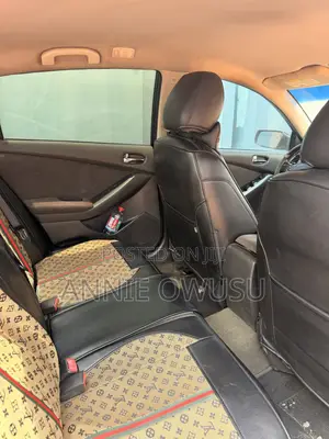 Nissan Altima 2012 Black