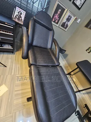 Tattoo and Spa Bed Black Leather Adjustable