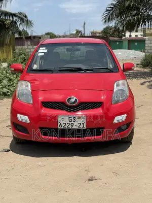 Toyota Vitz 1.3 FWD 3dr 2010 Red