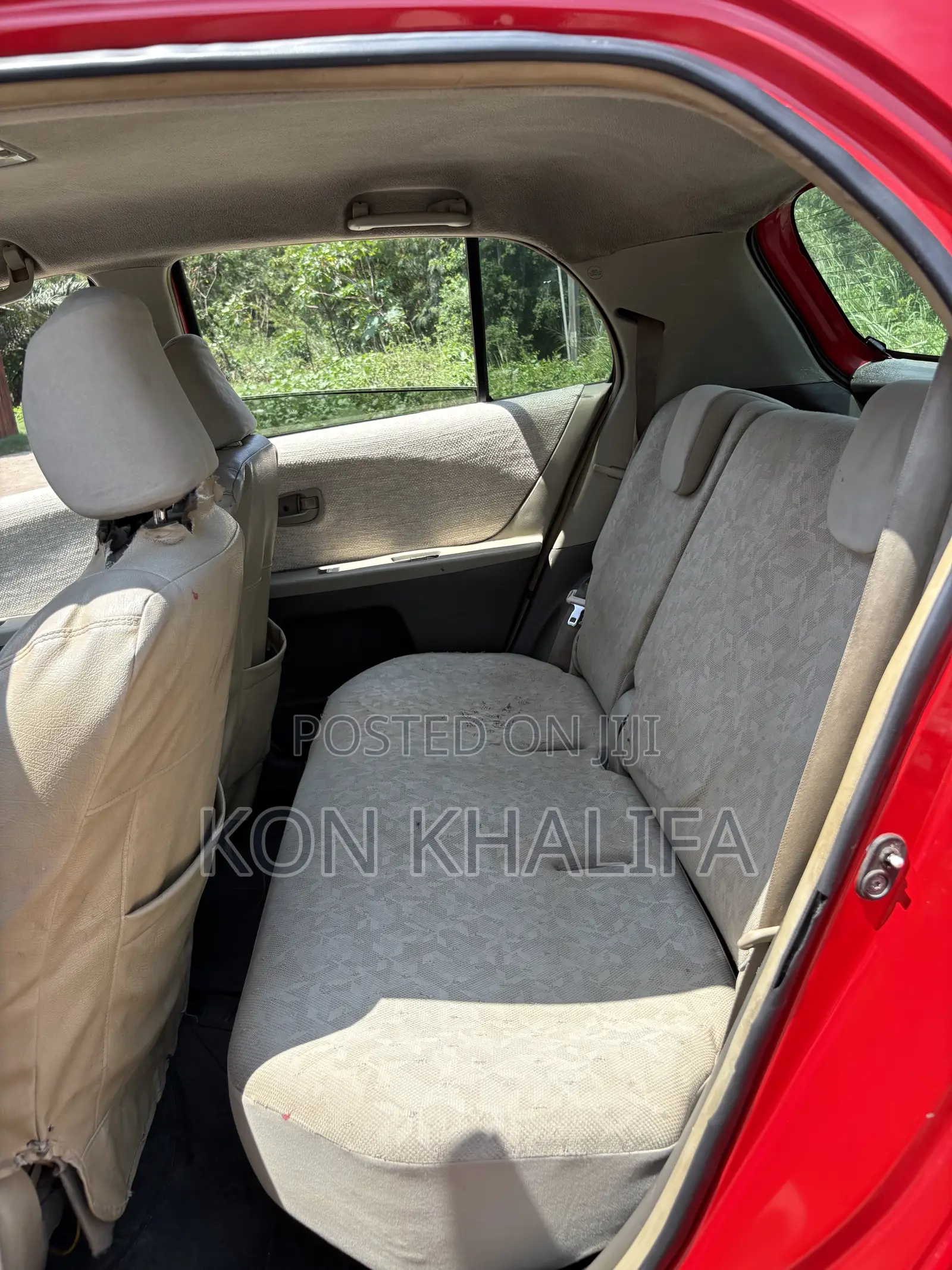 Toyota Vitz 1.3 FWD 3dr 2010 Red