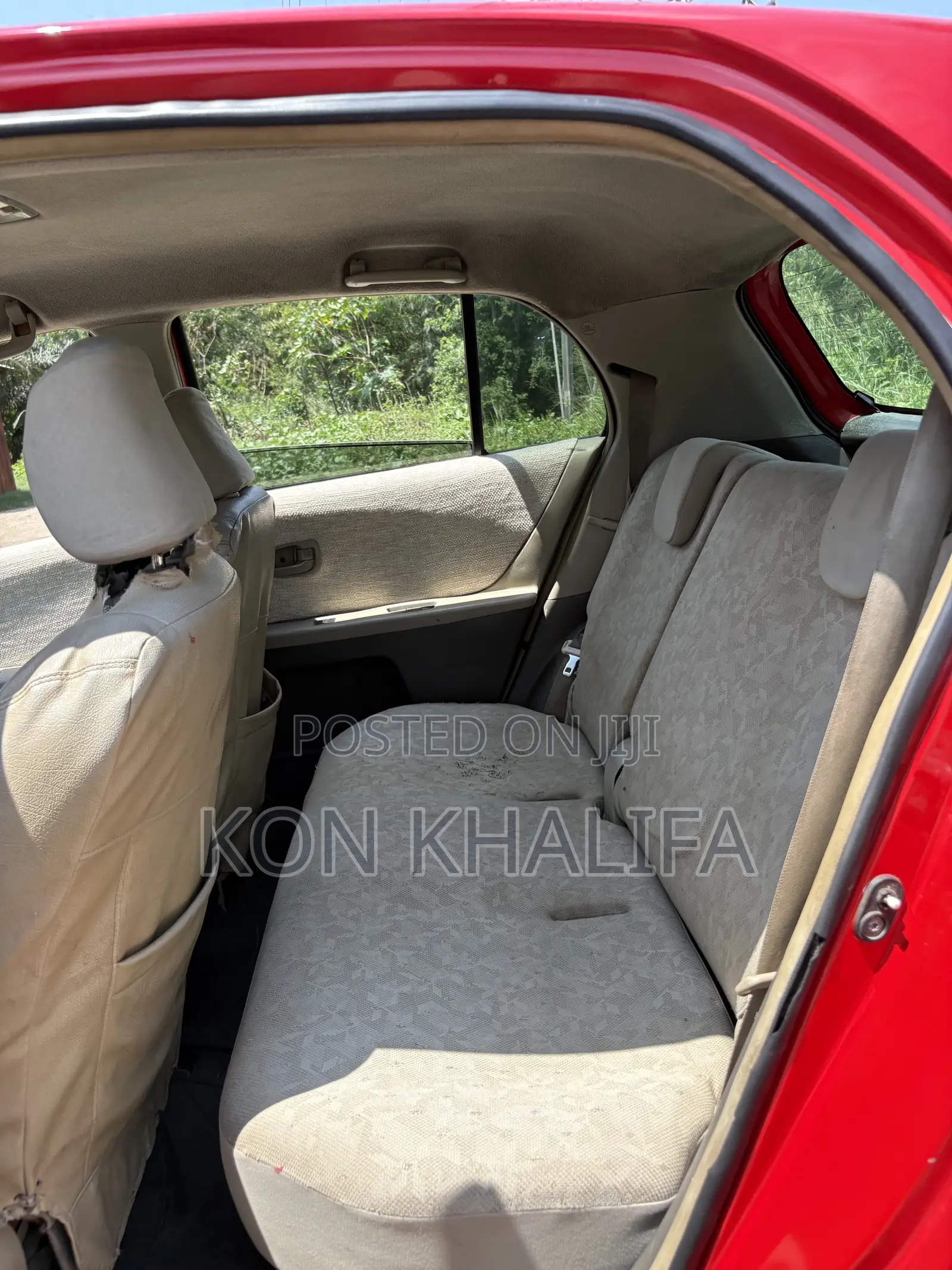 Toyota Vitz 1.3 FWD 3dr 2010 Red