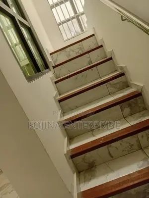 4bdrm House in Paraku, Kumasi Metropolitan for sale