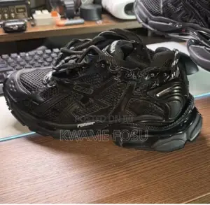 Balenciaga Runner