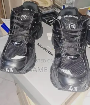 Balenciaga Runner