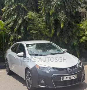 Toyota Corolla S 4dr Sedan (1.8L 4cyl CVT) 2015 Silver