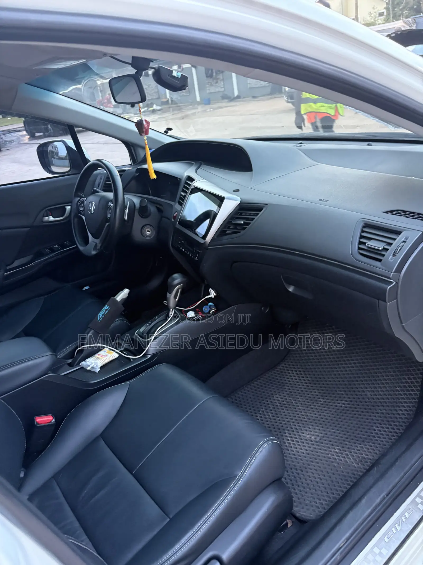 Honda Civic EX-L 4dr Sedan w/Nav (1.8L 4cyl CVT) 2014 White
