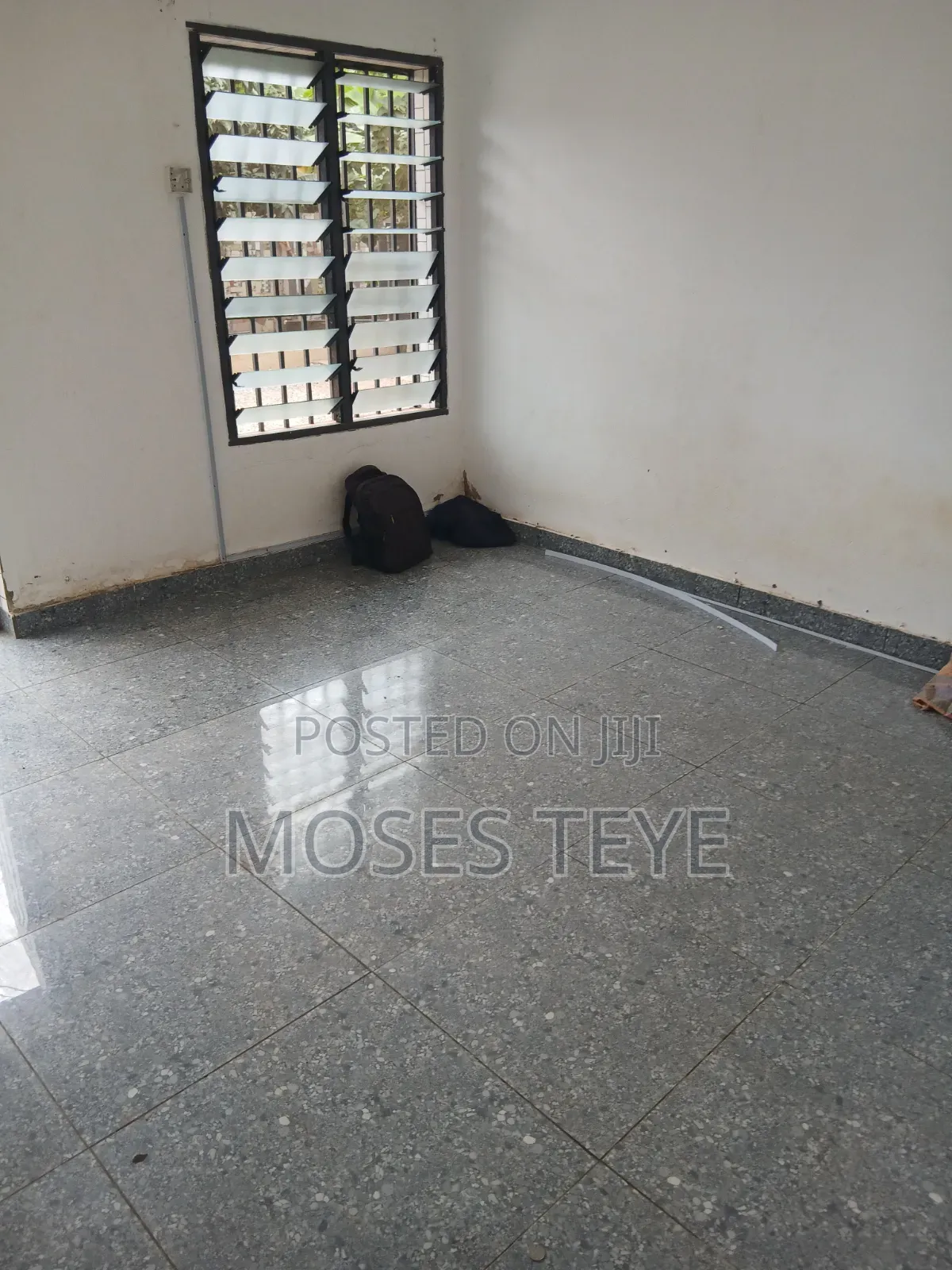 Mini Flat in Mifund Real Estate, Amrahia for rent