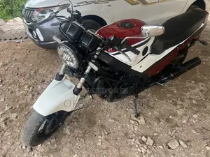 Honda VF 2010 White