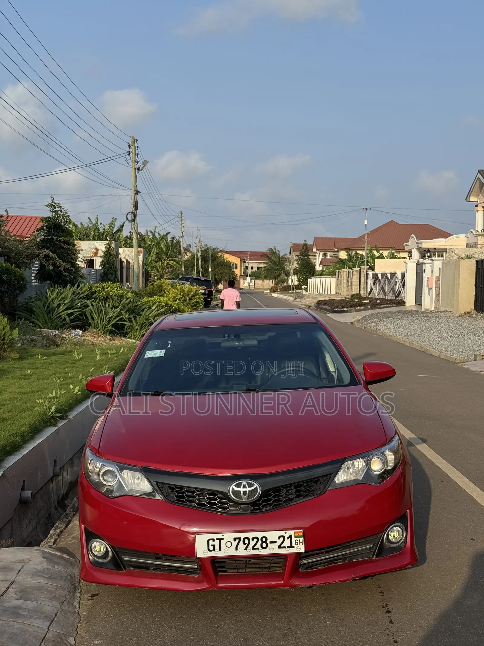 Toyota Camry SE 4dr Sedan w/Prod. End 11/13 (2.5L 4cyl 6A) 2014 Red
