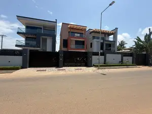 5bdrm Duplex in Sefdard Properties, Lartebiokorshie for rent
