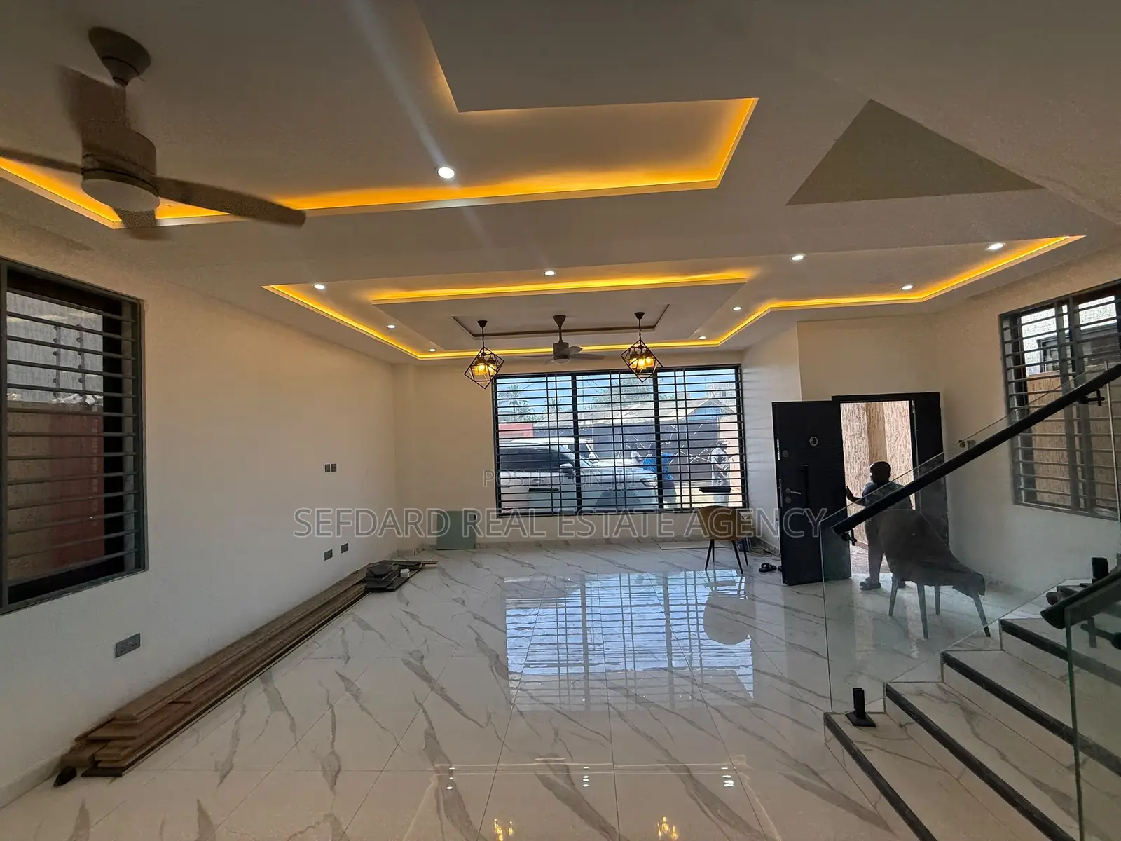 5bdrm Duplex in Sefdard Properties, Lartebiokorshie for rent