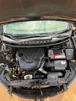 Hyundai Elantra 2012 Black