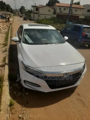 Honda Accord 2018 White