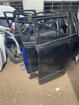 Honda CR-v 17 to 22 Back Door Complete