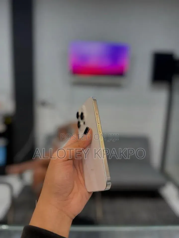 Apple iPhone 16 Pro Max 256 GB Gold