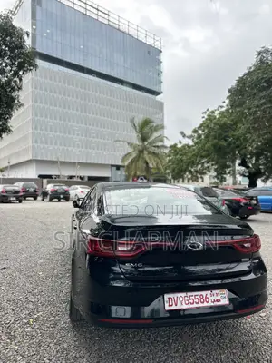Renault 21 2016 Black