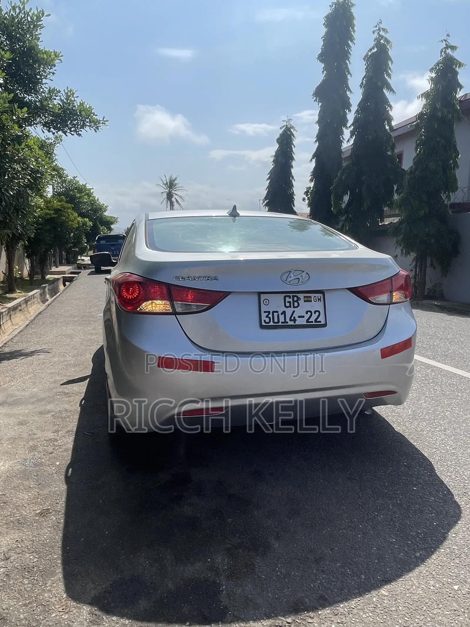 Hyundai Elantra Limited Sedan FWD (1.8L 4cyl 6A) 2013 Silver