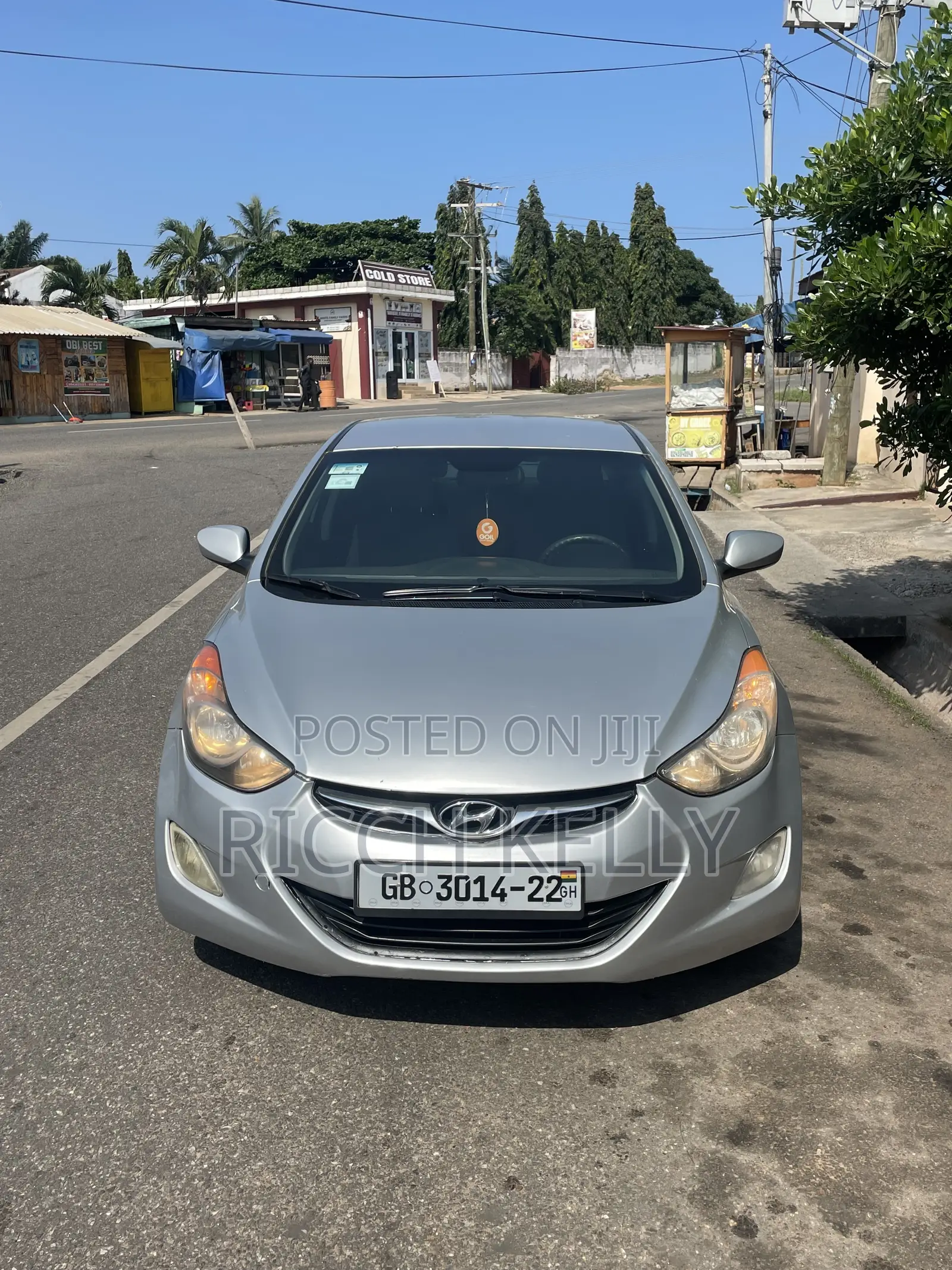 Hyundai Elantra Limited Sedan FWD (1.8L 4cyl 6A) 2013 Silver