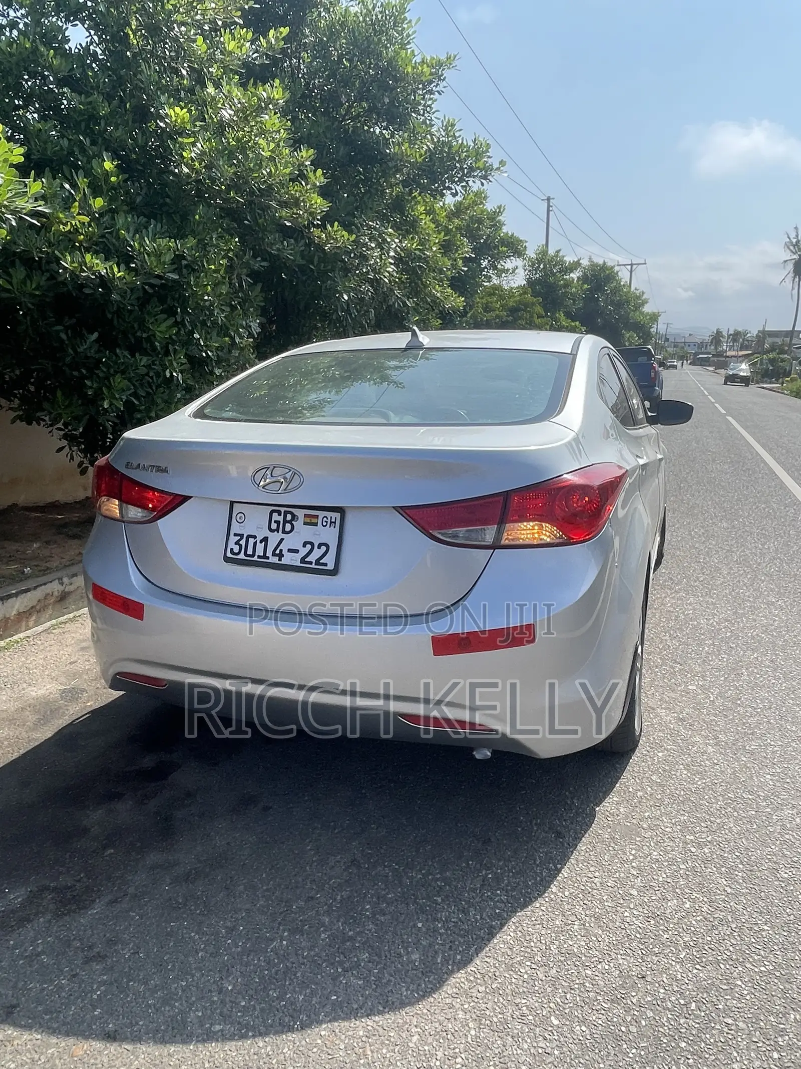 Hyundai Elantra Limited Sedan FWD (1.8L 4cyl 6A) 2013 Silver