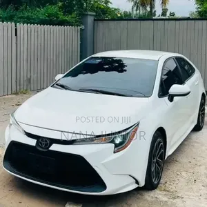 Toyota Corolla 2021 White
