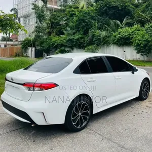 Toyota Corolla 2021 White