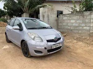 Toyota Vitz 2010