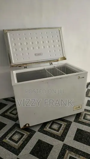 Akai Deep Freezer