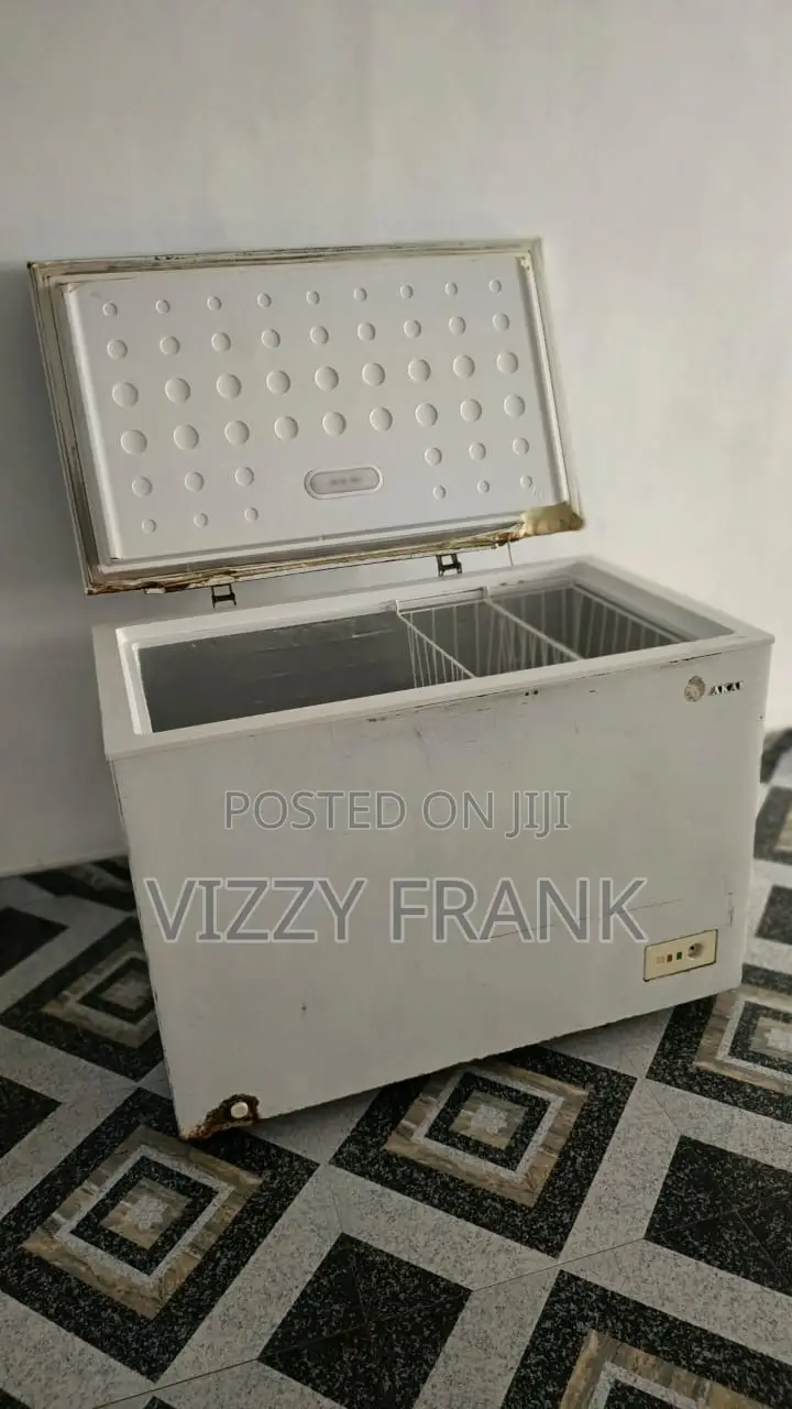 Akai Deep Freezer