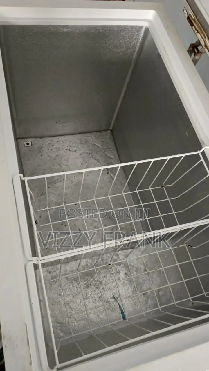 Akai Deep Freezer