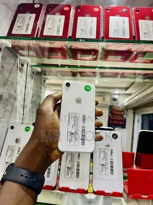 Apple iPhone XR 64 GB White