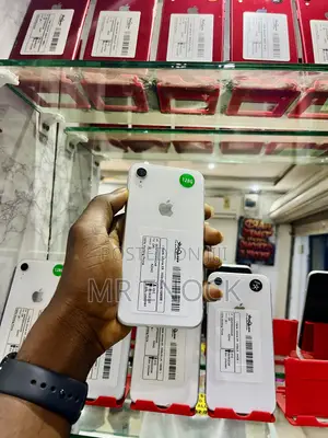 Apple iPhone XR 64 GB White