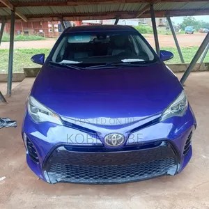 Toyota Corolla SE Special Edition 4dr Sedan (1.8L 4cyl CVT) 2017 Blue