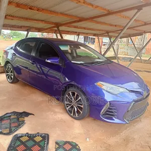 Toyota Corolla SE Special Edition 4dr Sedan (1.8L 4cyl CVT) 2017 Blue