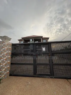 2bdrm Apartment in Tema Metropolitan for rent