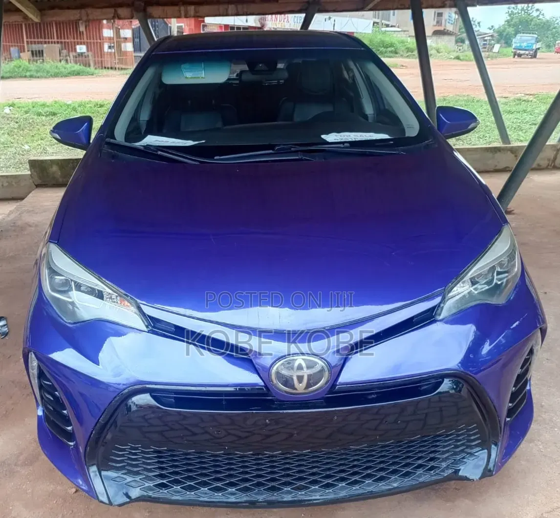 Toyota Corolla SE Special Edition 4dr Sedan (1.8L 4cyl CVT) 2017 Blue