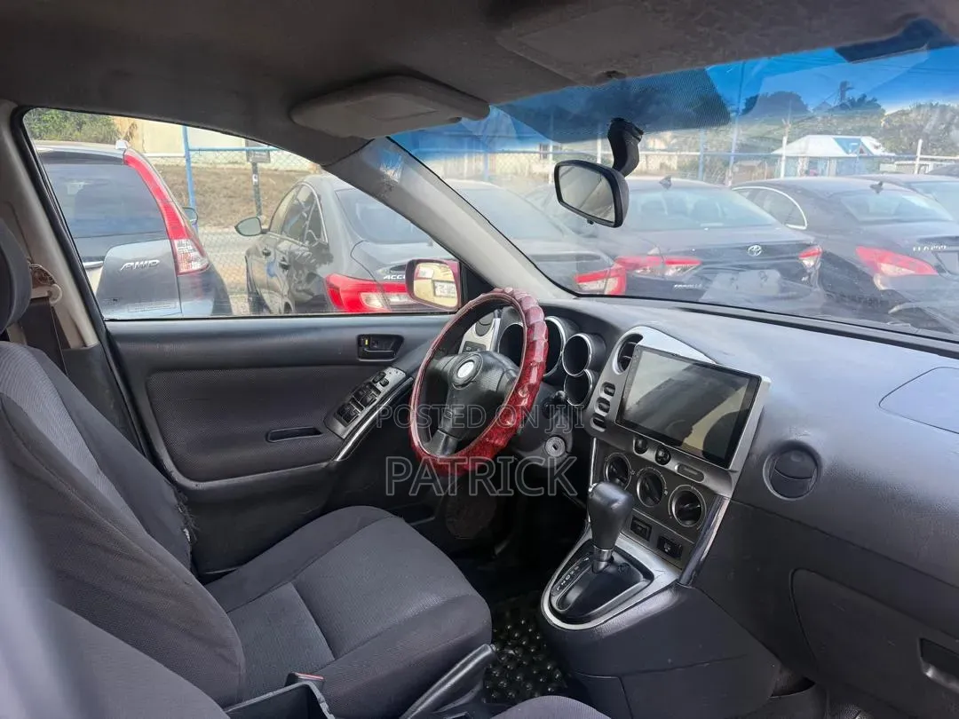 Pontiac Vibe 2006 Red