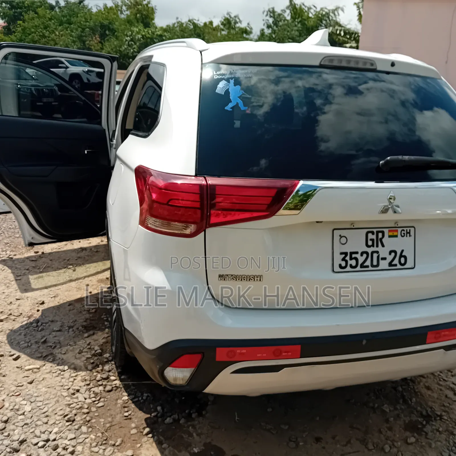 Mitsubishi Outlander SEL FWD 2019 White