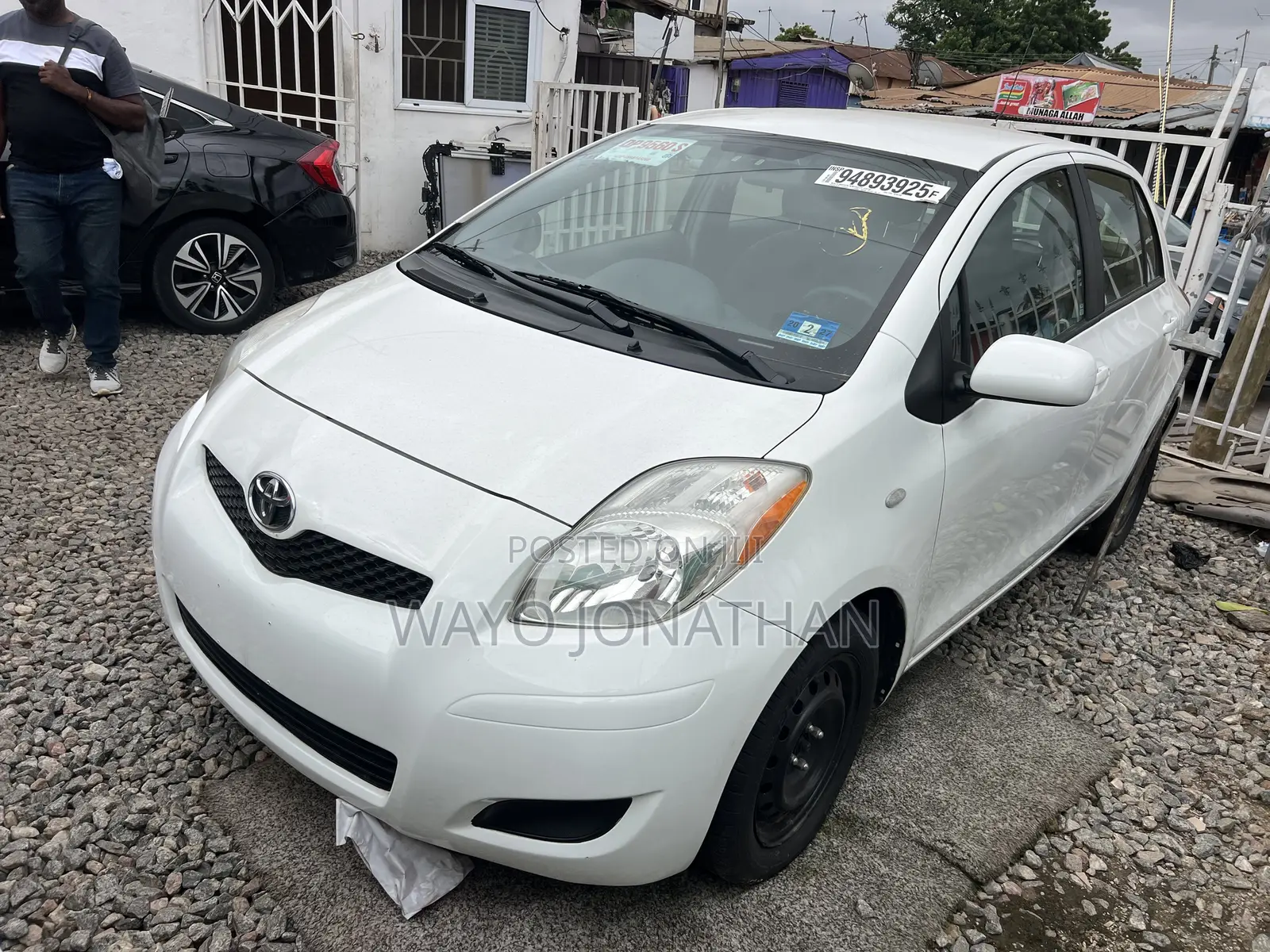 Toyota Yaris 2011 White