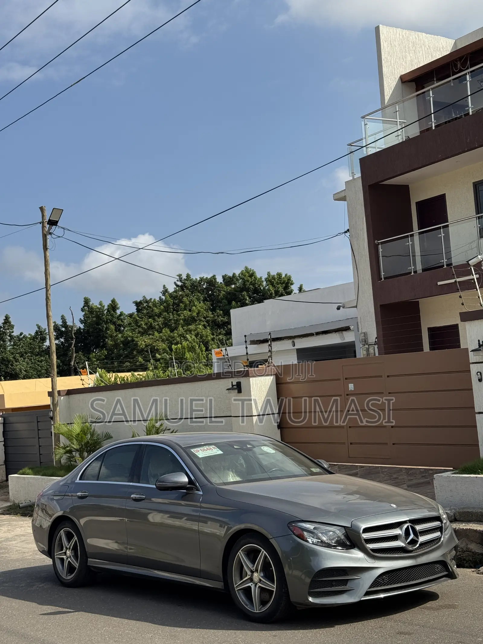 Mercedes-Benz E300 4Matic AWD Sedan (2.0L 4cyl 9A) 2017 Gray