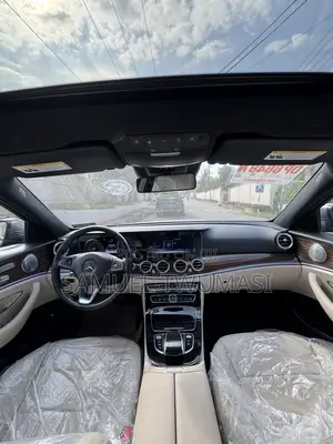 Mercedes-Benz E300 4Matic AWD Sedan (2.0L 4cyl 9A) 2017 Gray