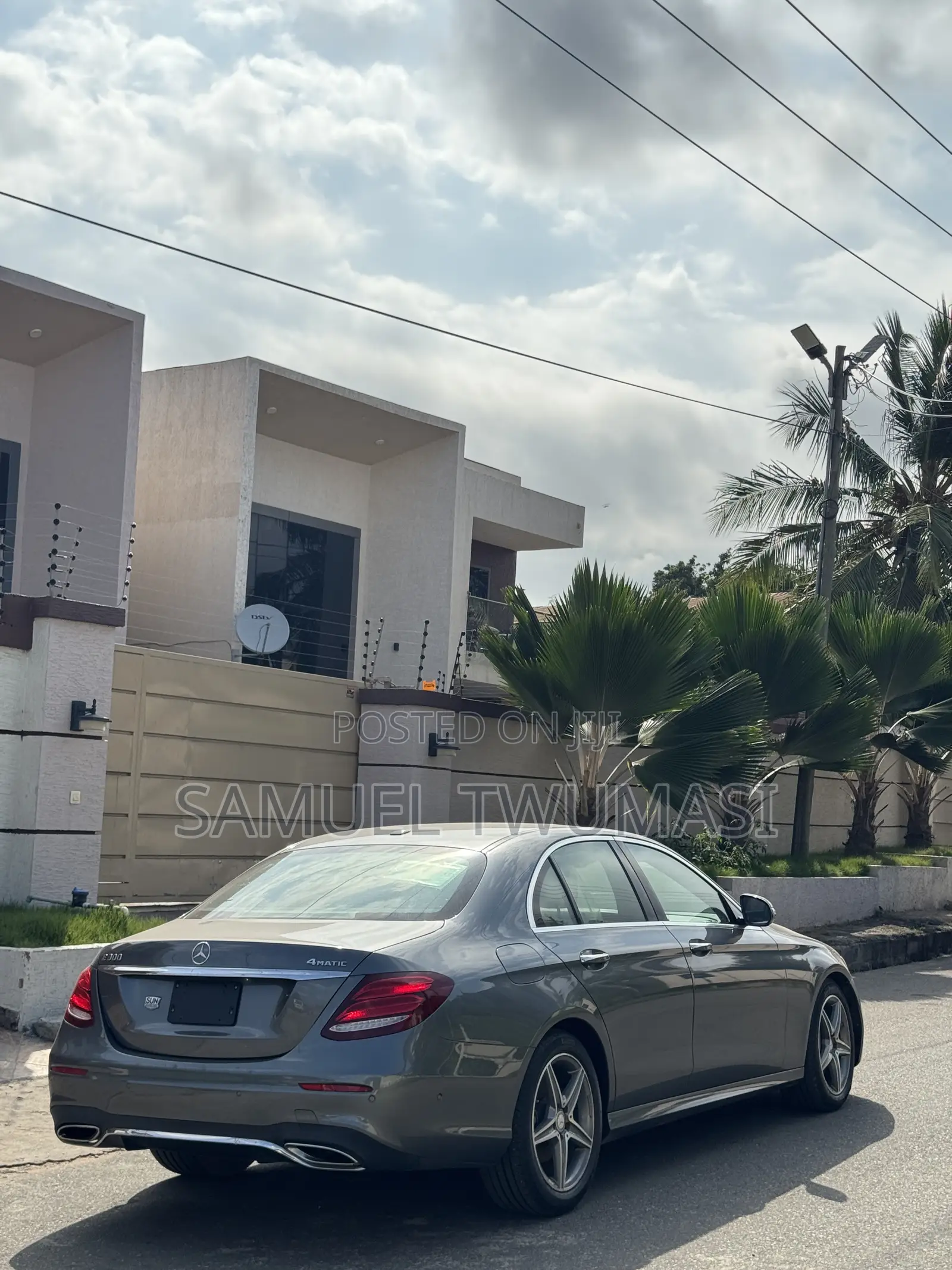 Mercedes-Benz E300 4Matic AWD Sedan (2.0L 4cyl 9A) 2017 Gray