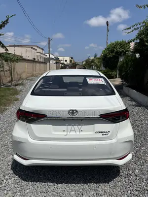 Toyota Corolla 2023 White