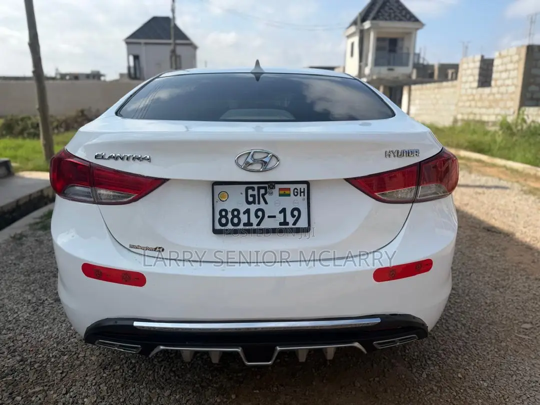 Hyundai Elantra GLS Sedan FWD (1.8L 4cyl 6A) 2013 White