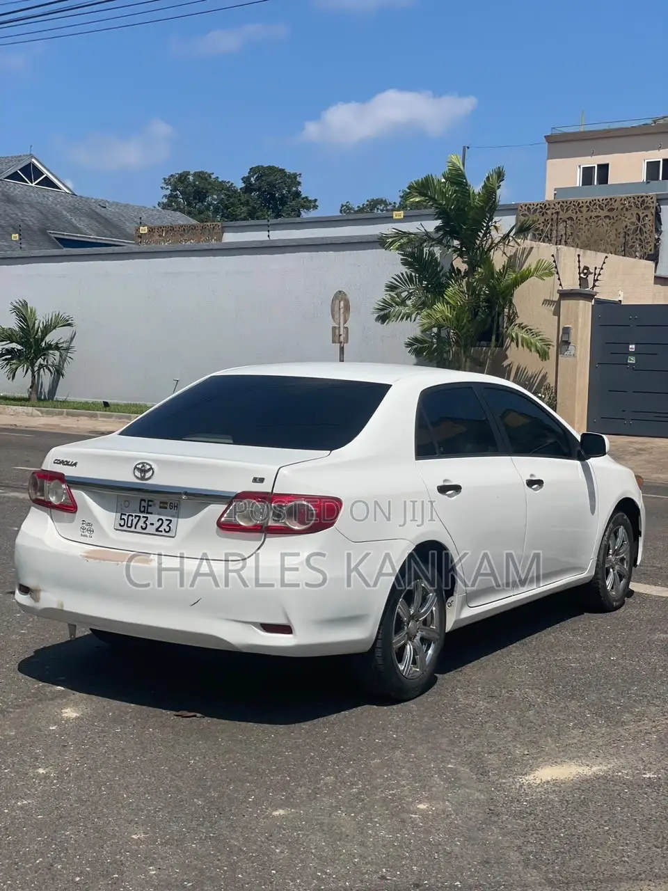 Toyota Corolla LE 4dr Sedan (1.8L 4cyl 4A) 2013 White