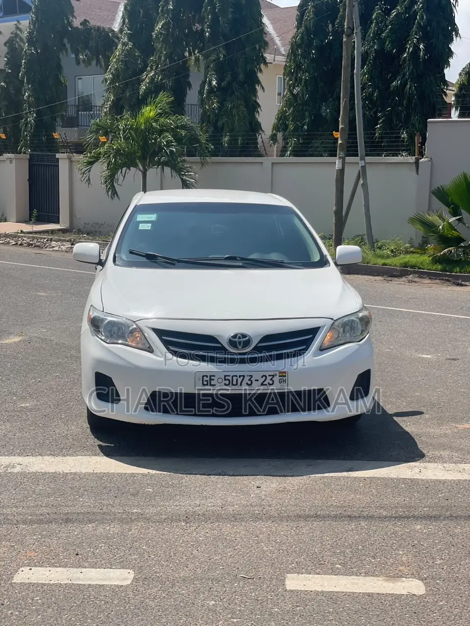 Toyota Corolla LE 4dr Sedan (1.8L 4cyl 4A) 2013 White