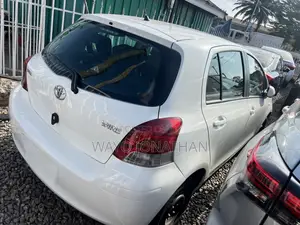 Toyota Yaris 2011 White