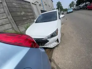 Hyundai Elantra 2020 White