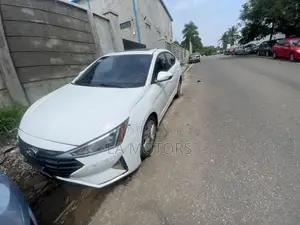 Hyundai Elantra 2020 White